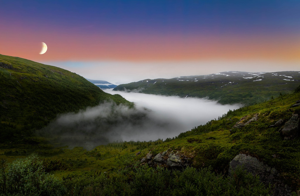 Moonrise by Tore H. Photo t