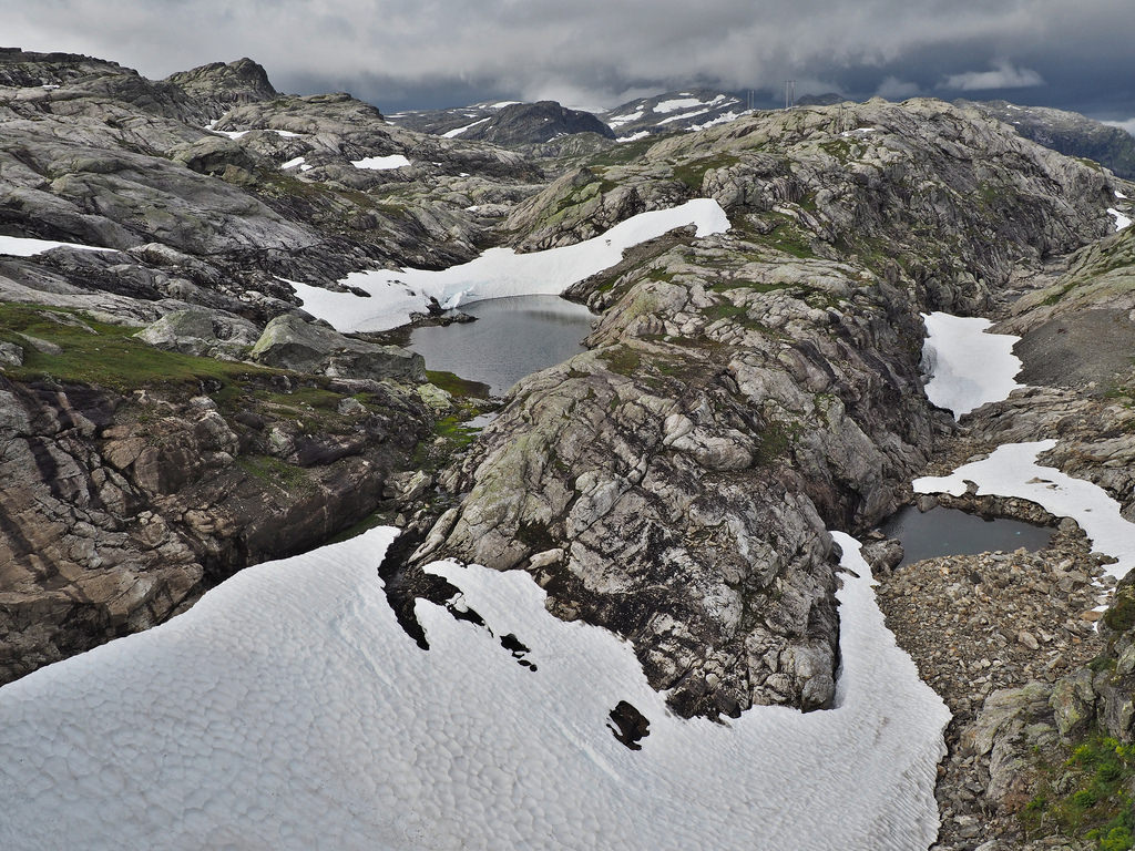Hike around Ringedalsvatnet