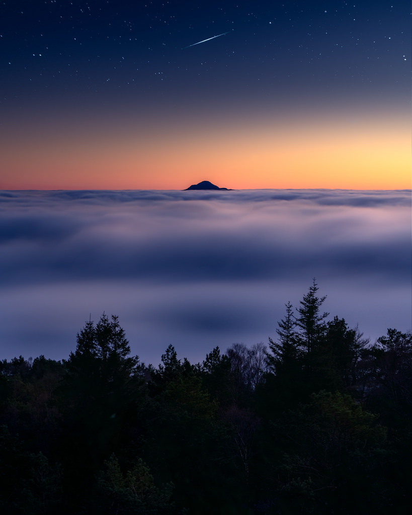 Above the clouds by simengj