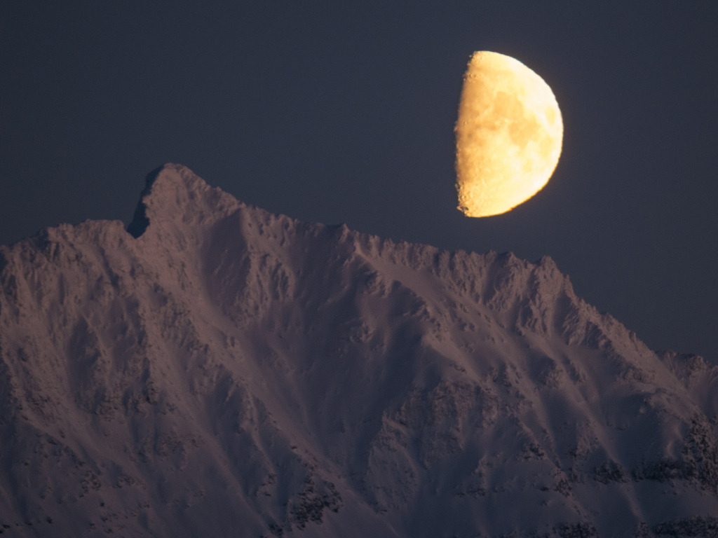 Moon and fading subarctic d