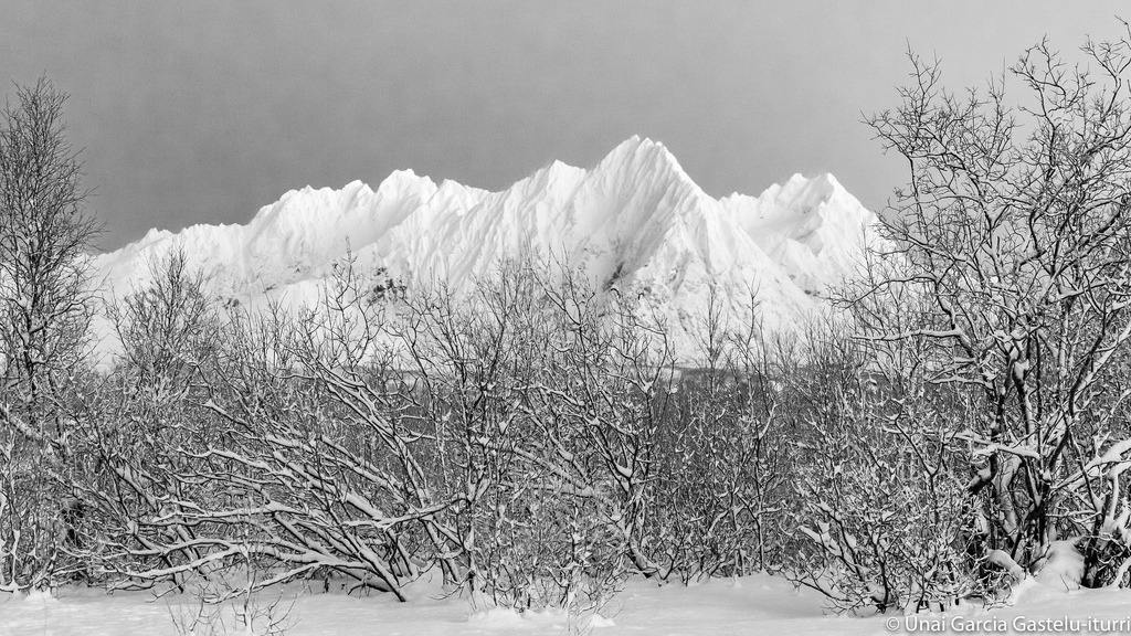 🇳🇴 Montañas by Eriol