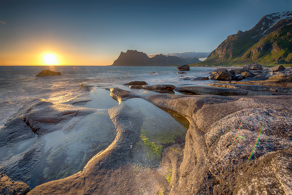 Utakleiv beach midnightsun