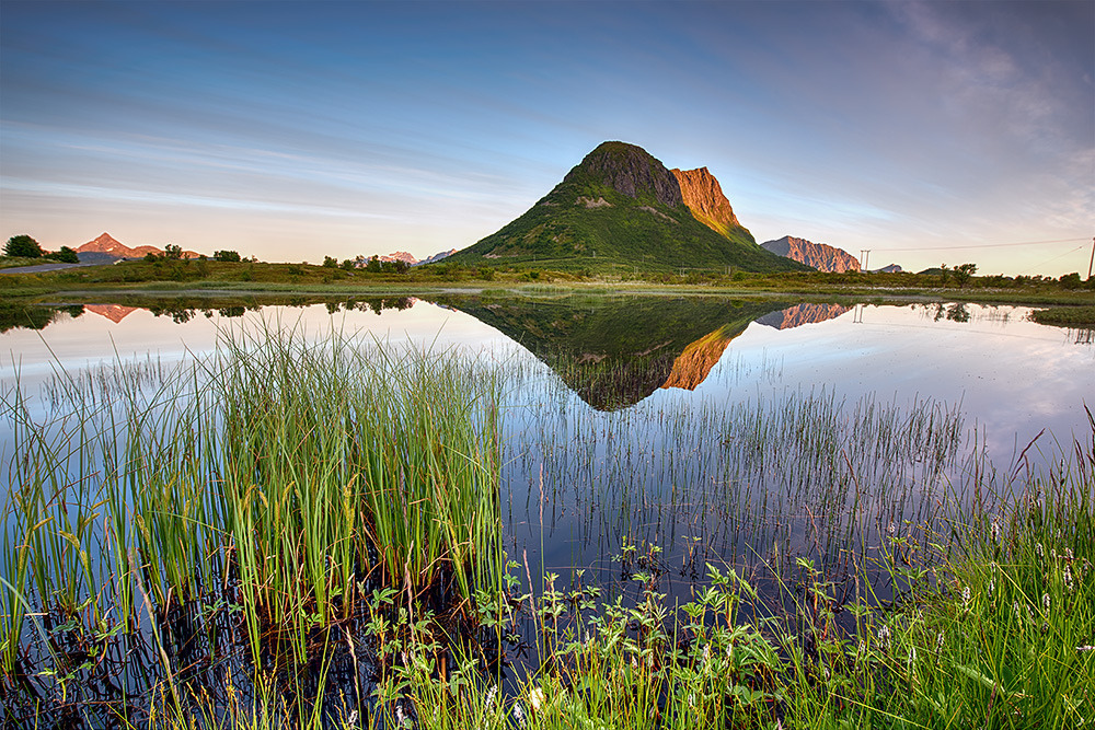 midnight sun lofoten by ger
