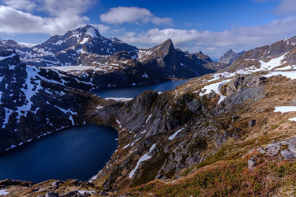 Hike to Munkebu Hut by wull