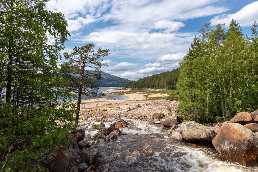 running water by Ivan Mæla