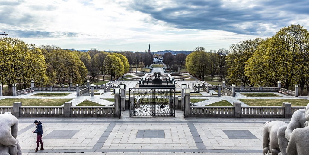 Vigeland Park IV by Thor Ed