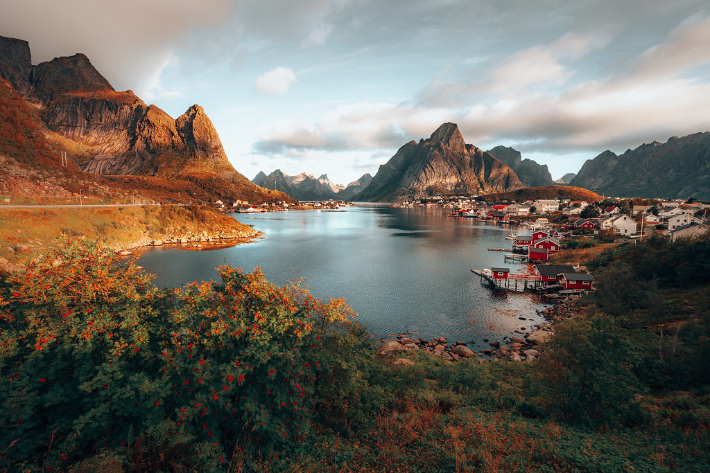 Reine by Airpixelsmedia Aft