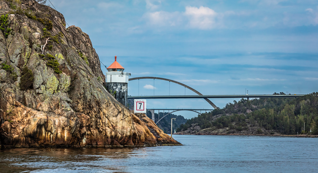 Norwegian lighthouse (explo