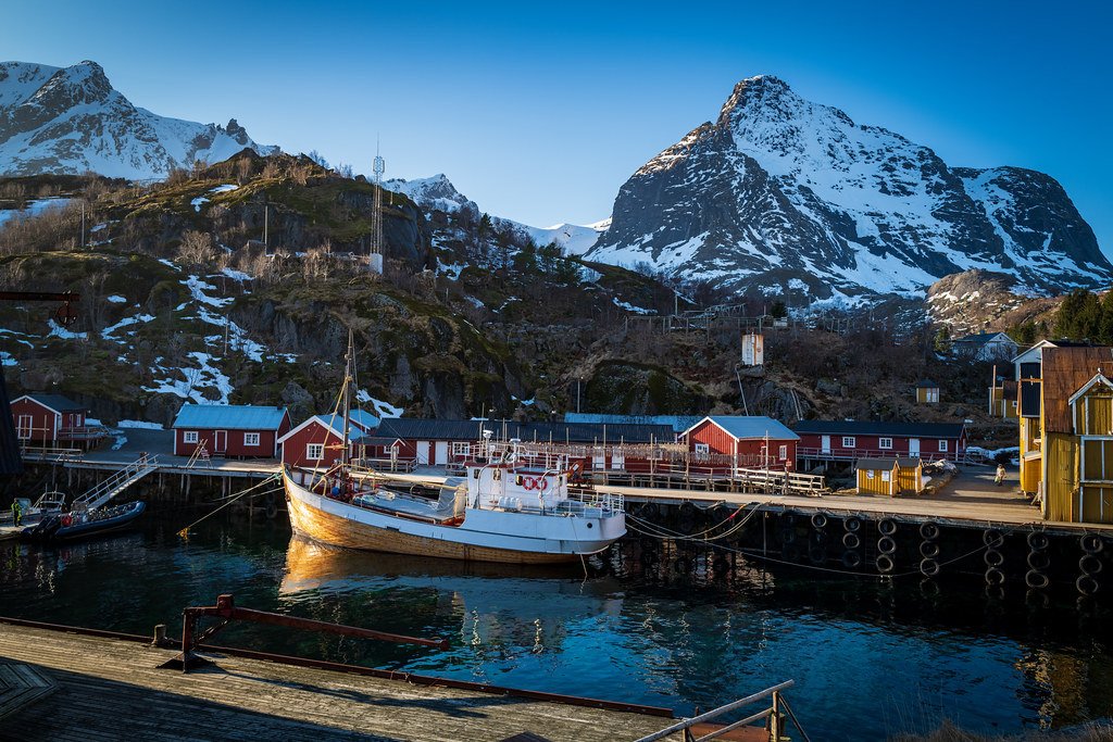 Life in Lofoten by sanshiro